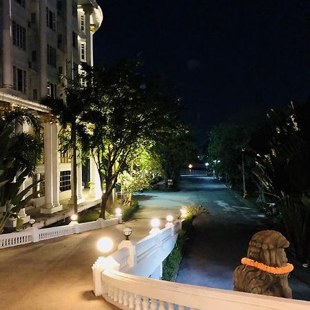 Hermitage Hotel Korat-Sha Nakhonratchasima Eksteriør bilde