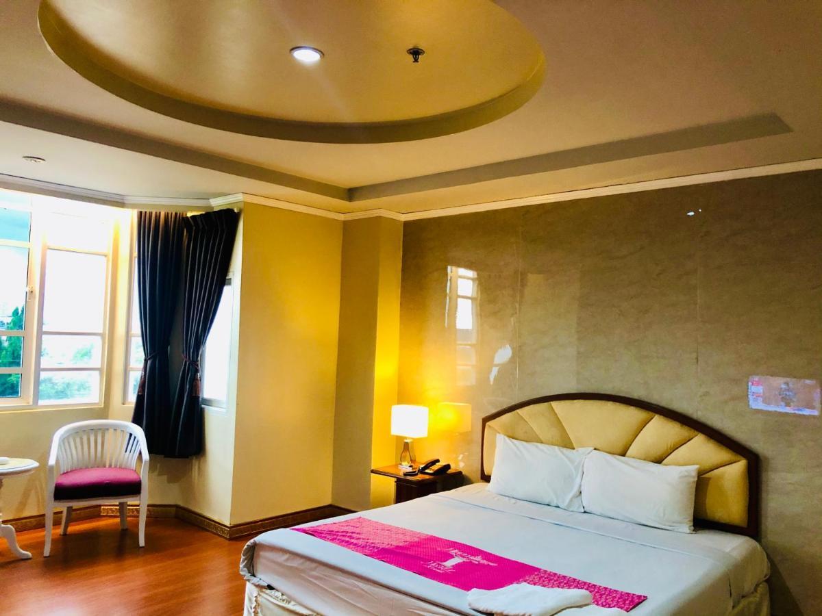Hermitage Hotel Korat-Sha Nakhonratchasima Eksteriør bilde