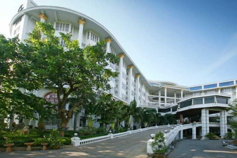 Hermitage Hotel Korat-Sha Nakhonratchasima Eksteriør bilde