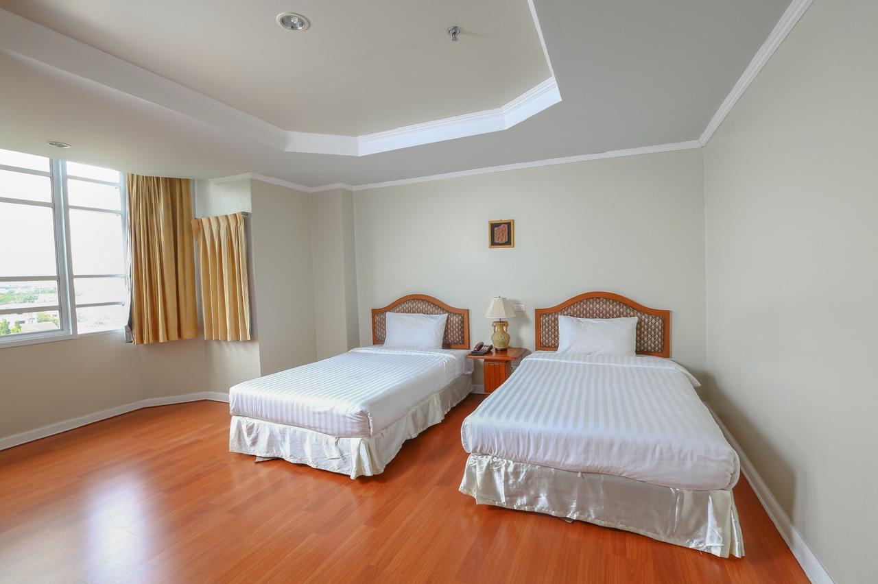 Hermitage Hotel Korat-Sha Nakhonratchasima Eksteriør bilde